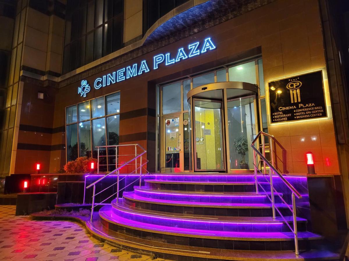 באקו Cinema Plaza Hotel מראה חיצוני תמונה