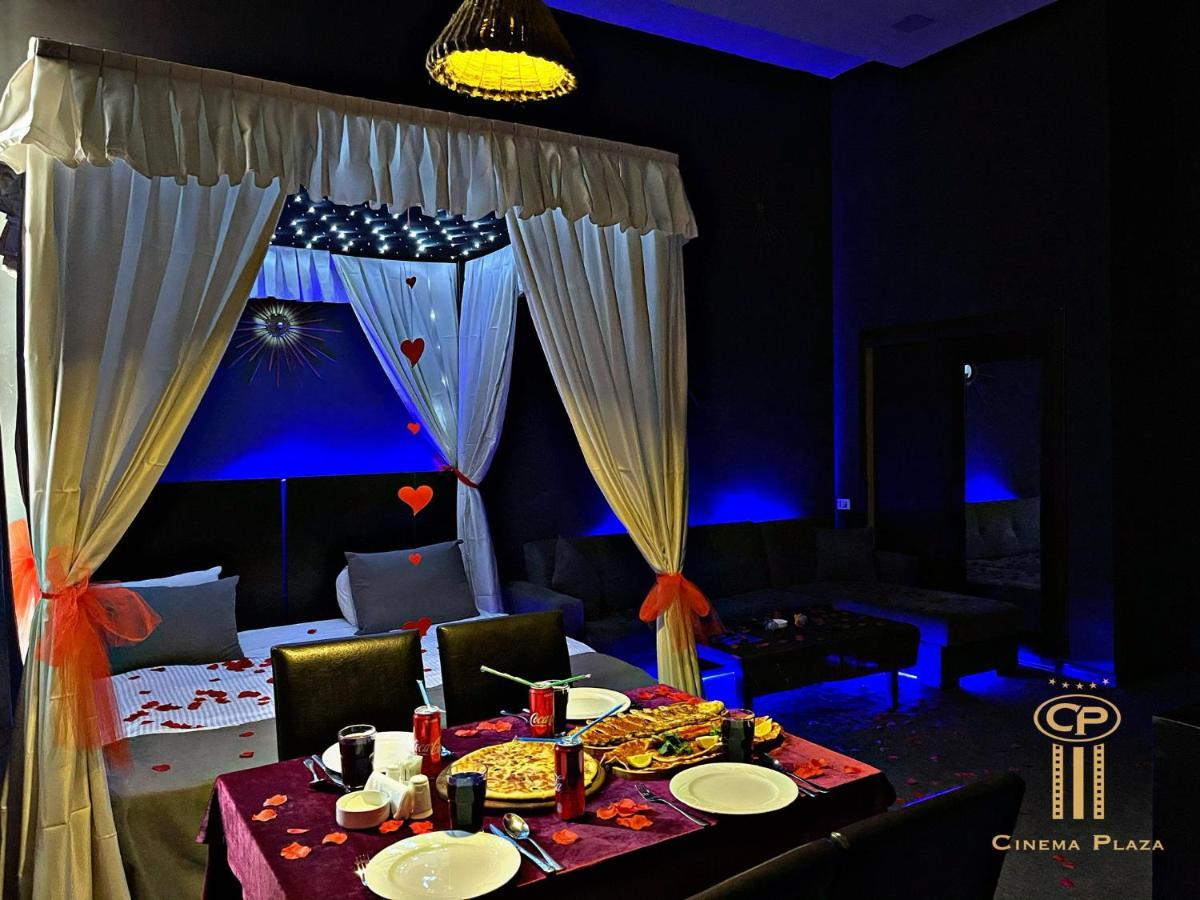 באקו Cinema Plaza Hotel מראה חיצוני תמונה