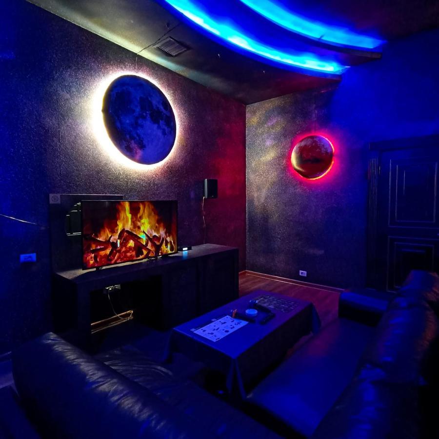 באקו Cinema Plaza Hotel מראה חיצוני תמונה