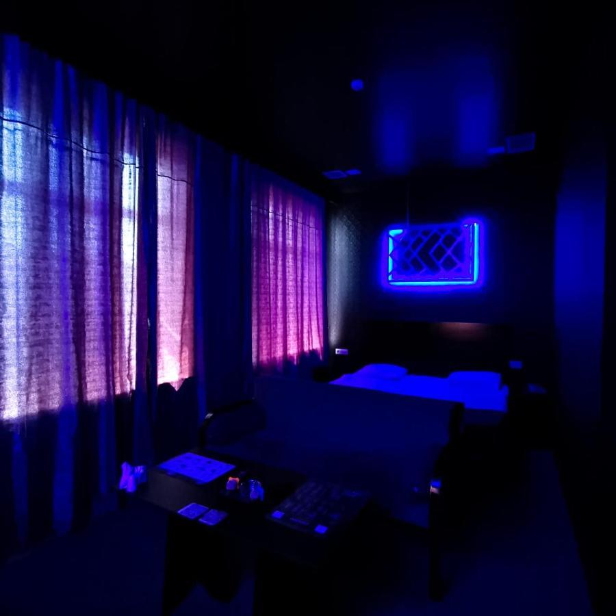 באקו Cinema Plaza Hotel מראה חיצוני תמונה