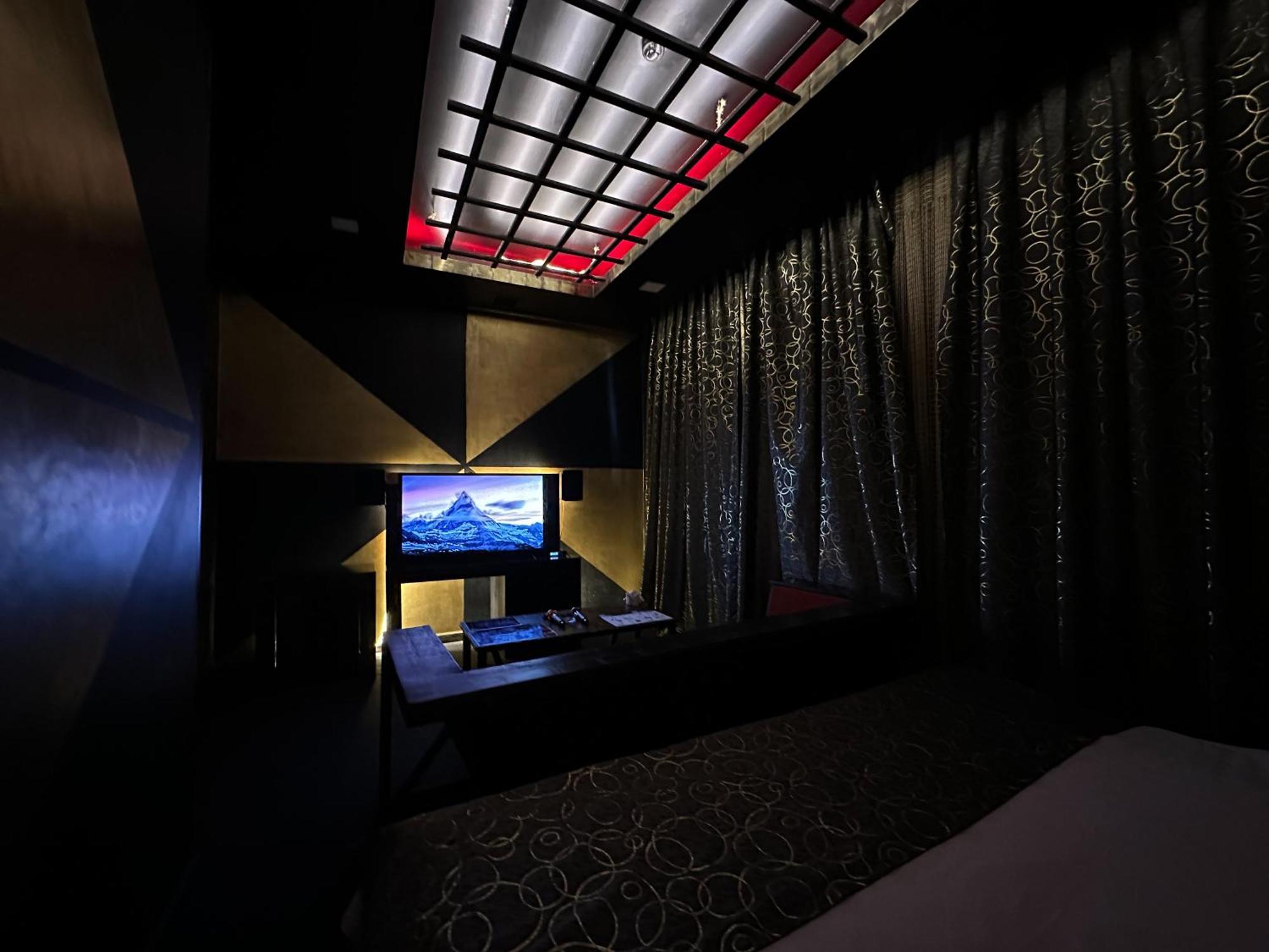 באקו Cinema Plaza Hotel מראה חיצוני תמונה
