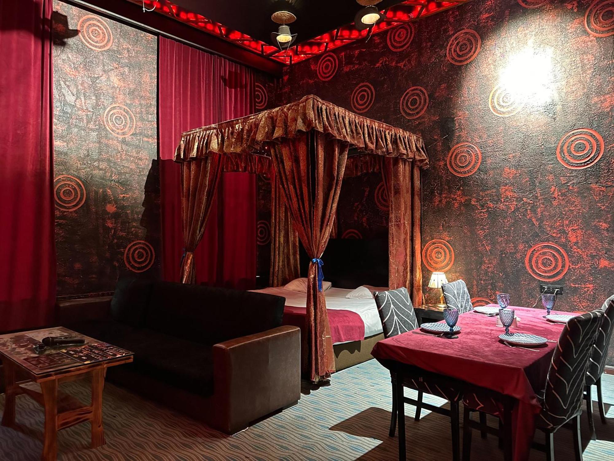 באקו Cinema Plaza Hotel מראה חיצוני תמונה